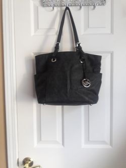 Michael Kors purse and matching wallet