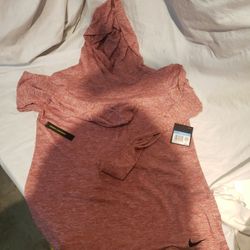 Nike Training Light Pull Over New $10