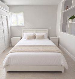 Bed with two night stands