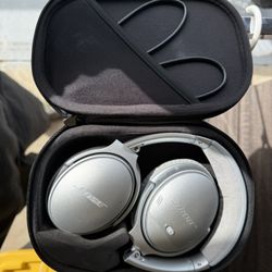 Bose Noise Cancelling Headphones