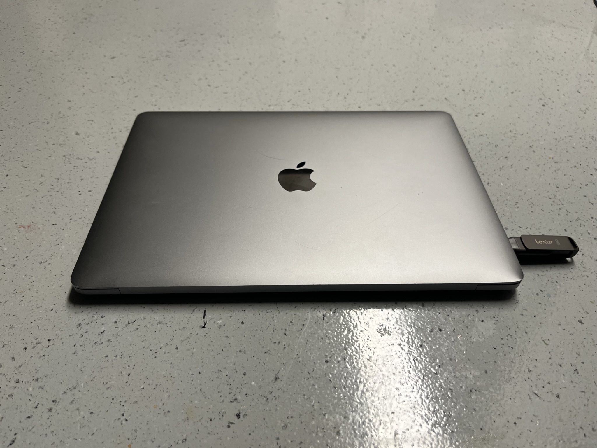 Apple MacBook Pro 13" Laptop -Silver (2017)