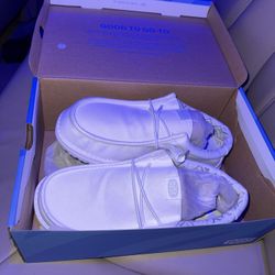 Hey Dude Shoes Wally Stretch Canvas White (Brand New) 