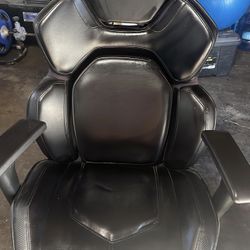 Office Chair, Silla De Oficina, In Good Condition 