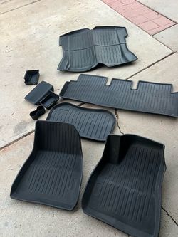 Tesla model 3 rubber carpet mats