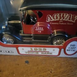 Lot Of 8 Ertl Agway Die Cast Metal Banks All For 110.00 Brand New In There Original Boxes