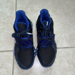 Mens Adidas Shoe Size 7 / Zapatos De Hombre 7