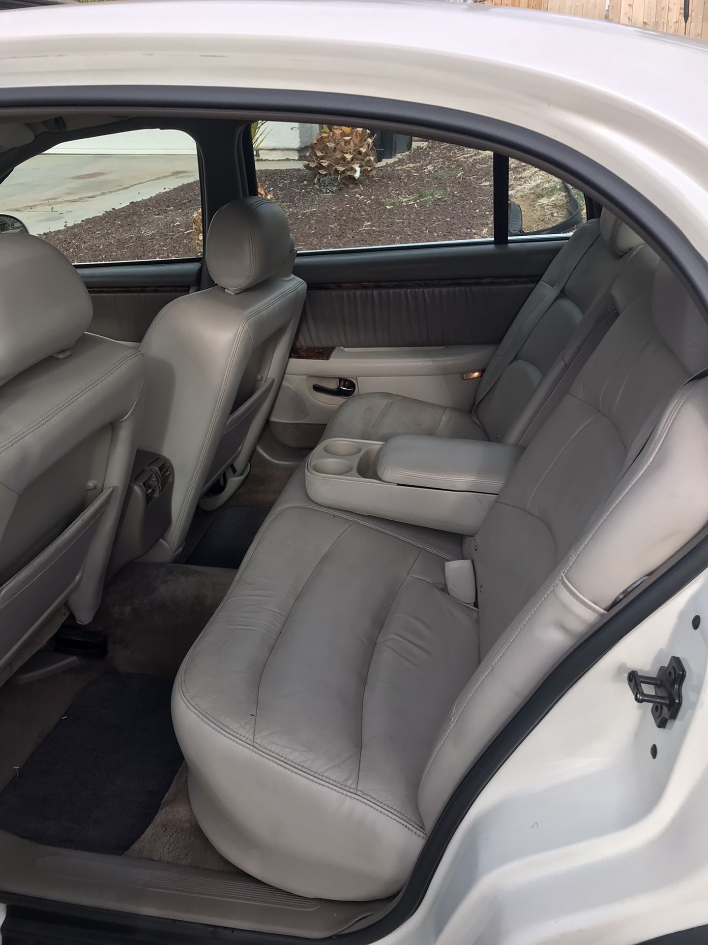 2003 BUICK PARK AVE ULTRA 103k MILES SMOGGED for Sale in Palmdale