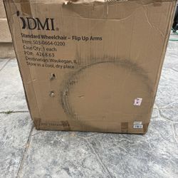 New wheel chair havy duty asking $185 