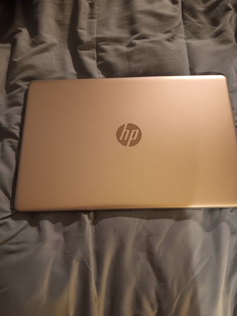 HP LAPTOP Computer