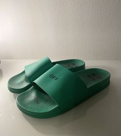 Off White Printed Rubber Pool Slides In Green