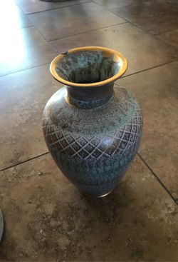 Stangal pottery vase
