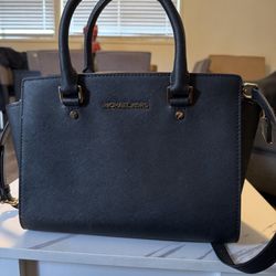 Michael Kors Bags And Wallets