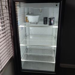 Refrigerator - Refrí 