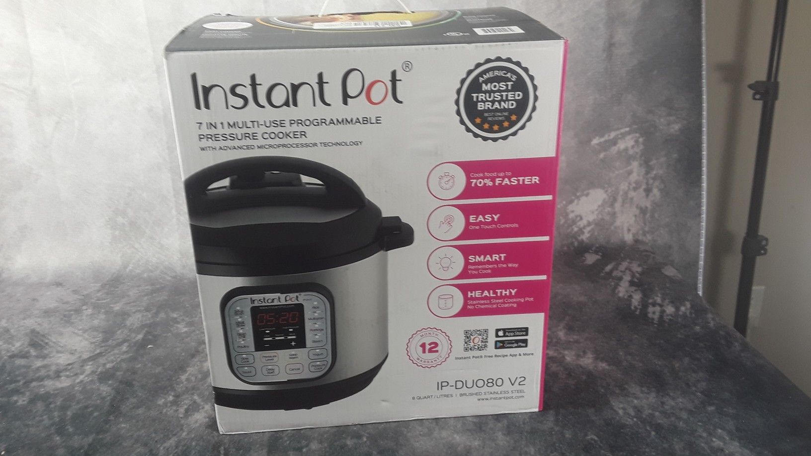 Instant Pot 10-in-1 Multi-Use Programmable Pressure Cooker