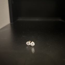 stud earrings, real gold