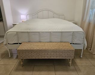 King White Sagstua Bed With Lönset Slatted Base And Novaform Mattress