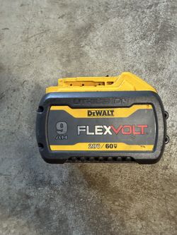Pila Dewalt  9AH buenas condiciones