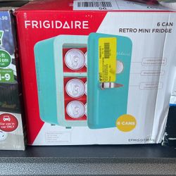 Mini Fridge 