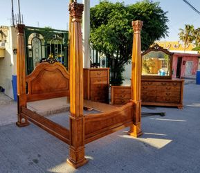 QUEEN BEDROOM SET
