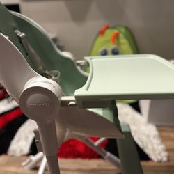 Oribel Cocoon Z High Chair & Baby Lounger