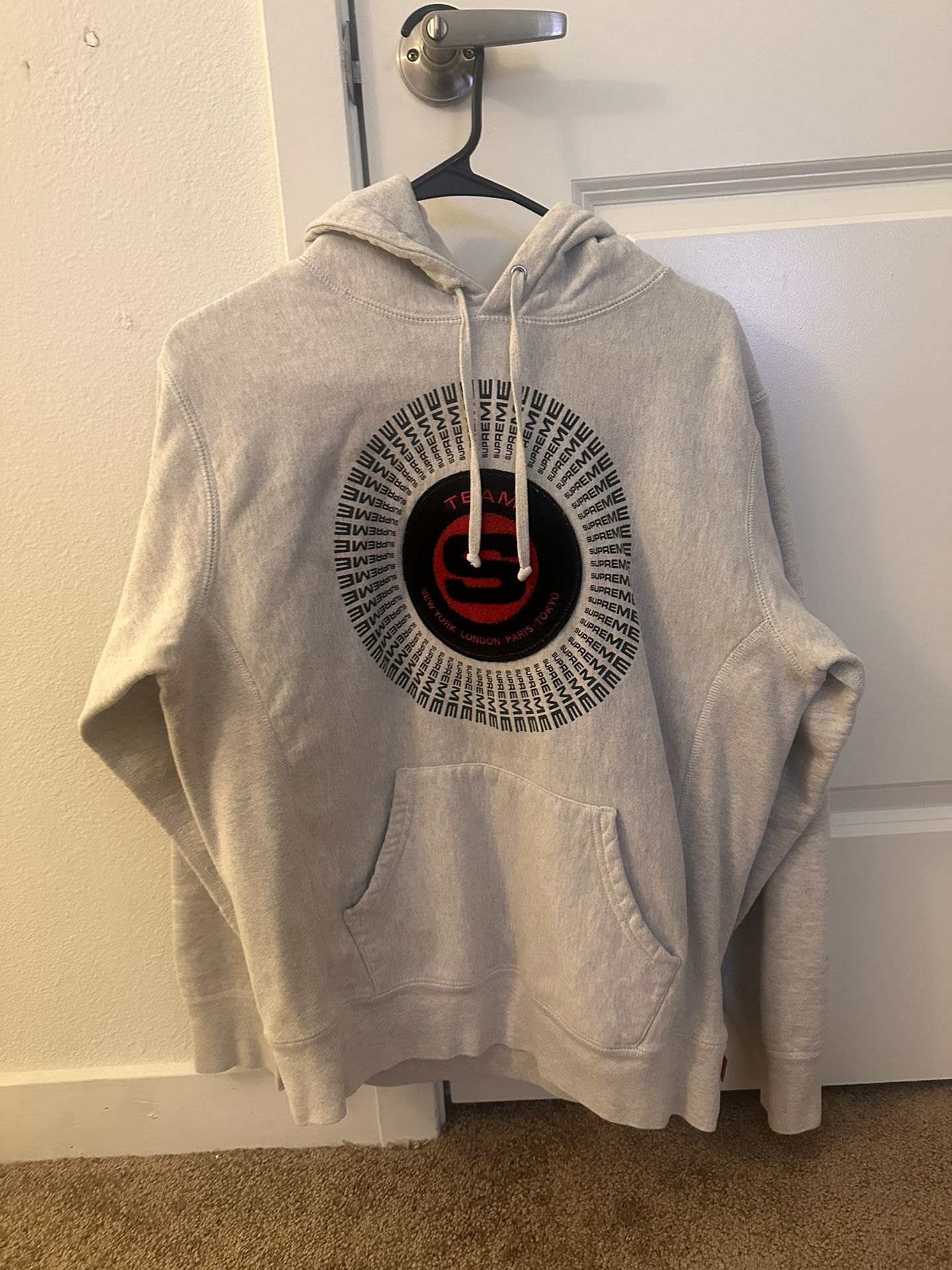 Supreme Hoodie - Small