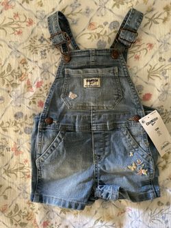 NEW Oshkosh B’gosh baby girl medium wash denim overalls/romper shorts 12 months