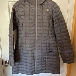Gray North Face Mid Thigh Light Weight Jacket W/hodie