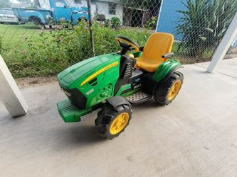 Kids riding tractor