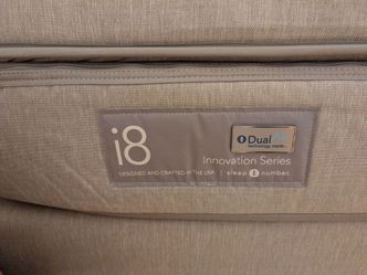 Premium King Sleep Number bed. i8 Model  Excellent Condition!