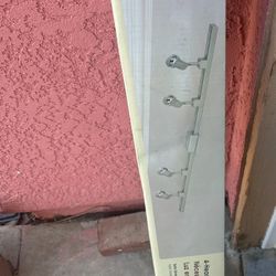 $35 Firm !! Portfolio 4-Head Decorative Track Light