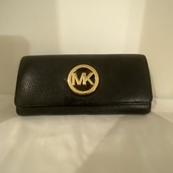 Black Michael Kors Wallet 