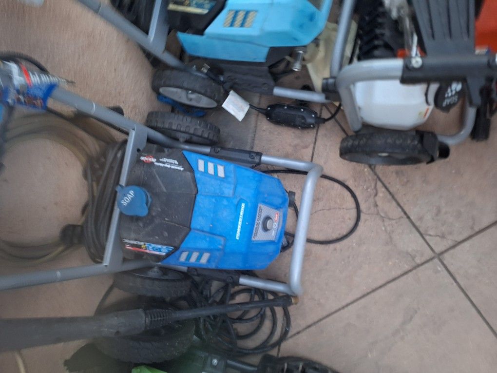 Pressure Washer 1900psi New 90
