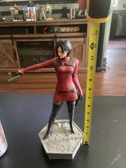 RESIDENT EVIL ADA WONG STATUE
