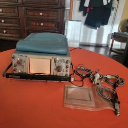 Tektronix 465 Dual-Channel Analog Oscilloscope