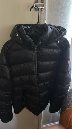 Guess Puffer jacket