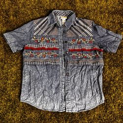 Vintage Embroidered Western Button-Up Shirt – L