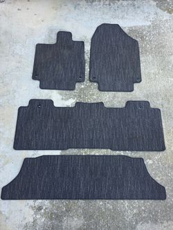 2023 Honda Odyssey OEM floor mat