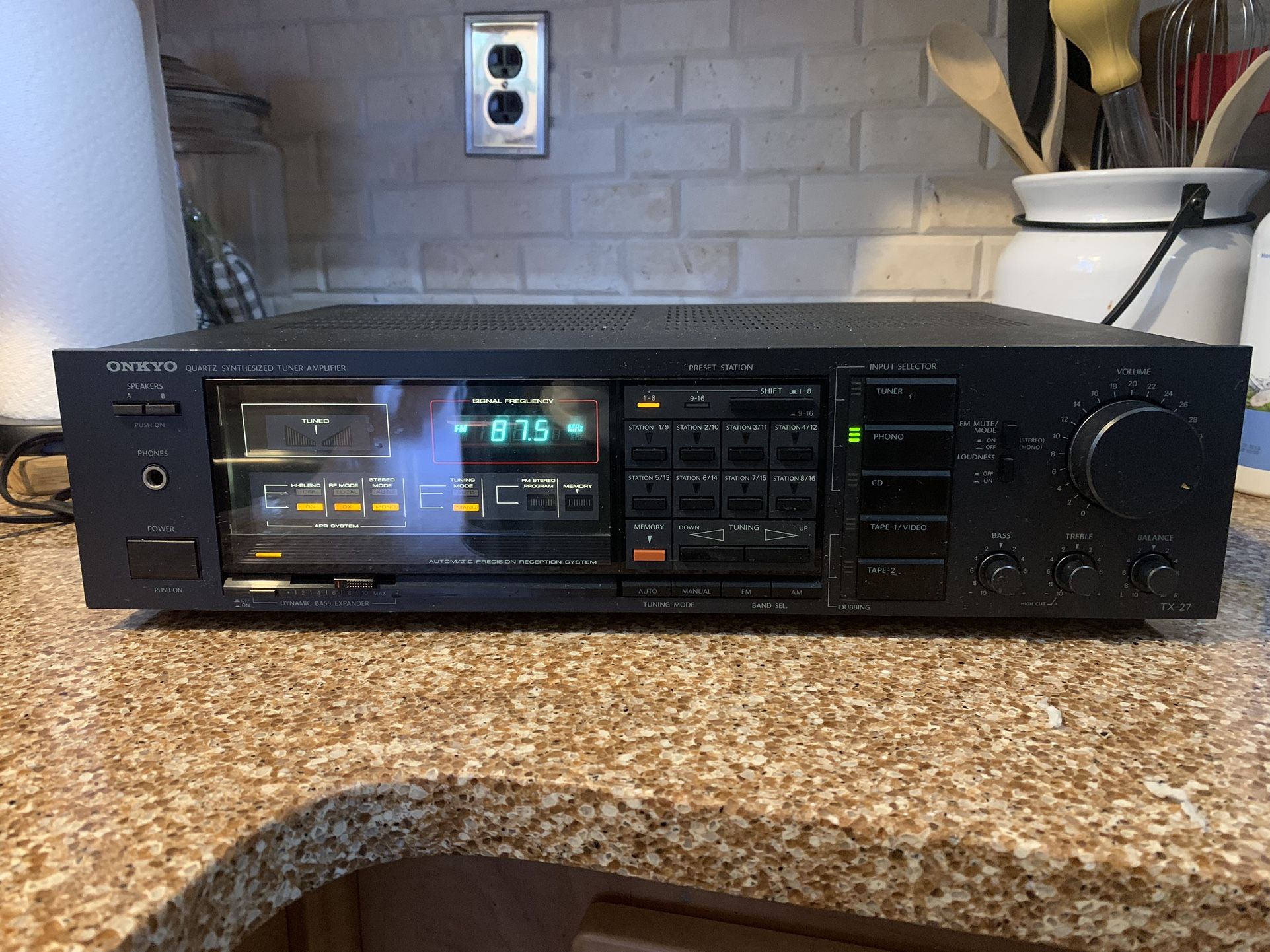 Vintage Onkyo Quartz Synthesized Tuner Amplifier