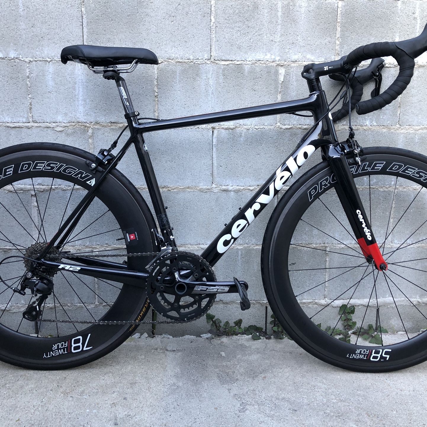 2017 Cervelo R2 Carbon road bike with Profile Design carbon