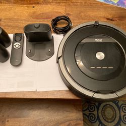 iRobot Roomba 880 Robot Vacuum for Sale in San Pedro, CA