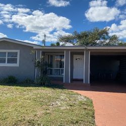 3 Bedroom 2 Bathroom Home Quiet Safe Neighborhood 