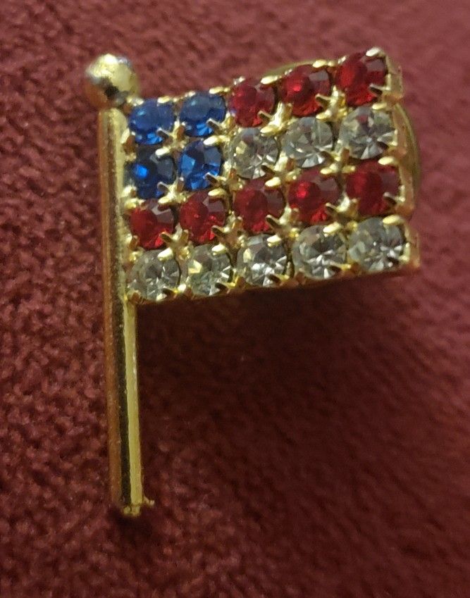Vintage Flag Pin