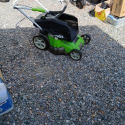 Yard Sale 213 Early Ave. Sandston Va. 23150