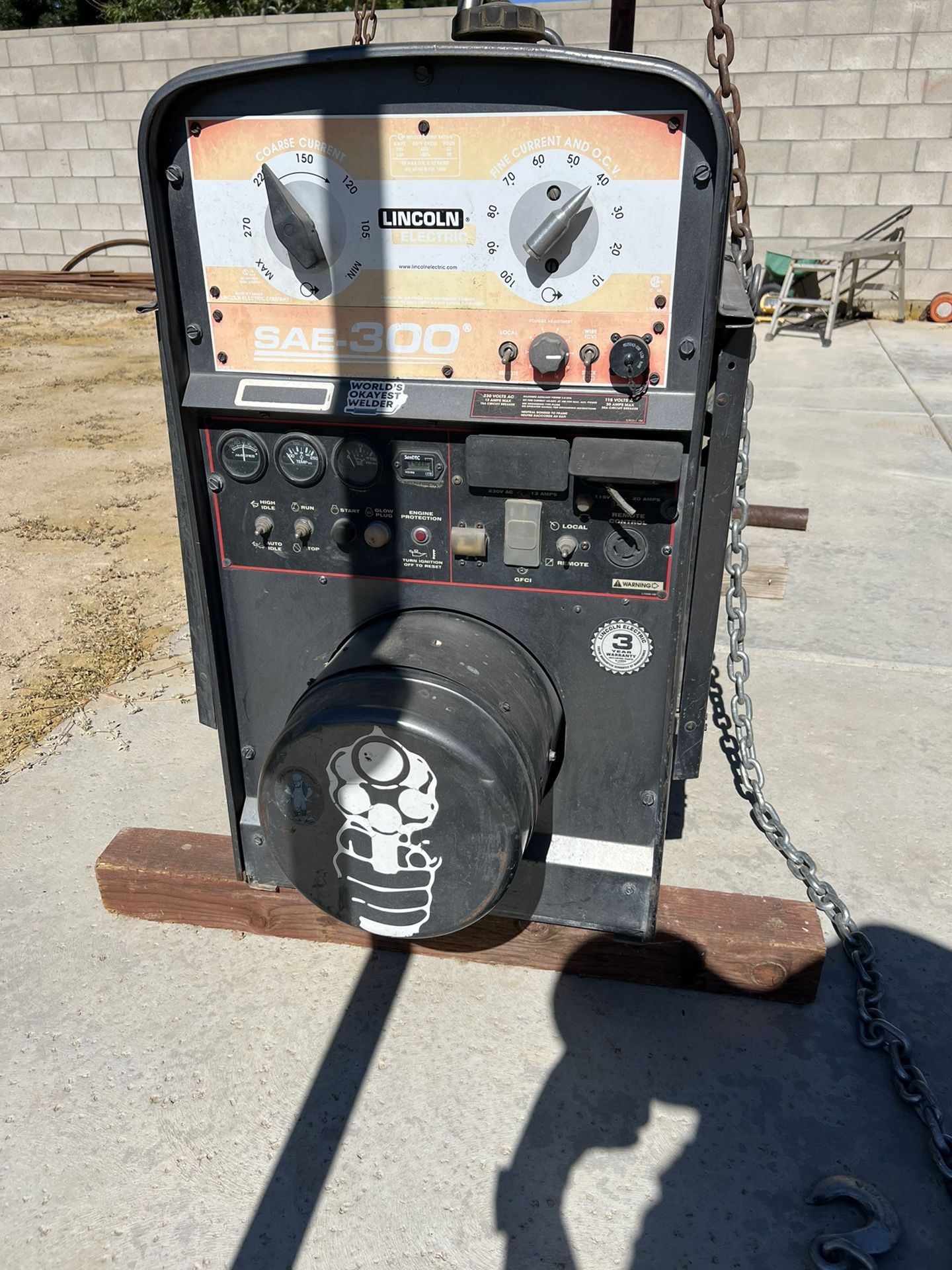 Lincoln Electric SAE 300 Welder/Welding Machine