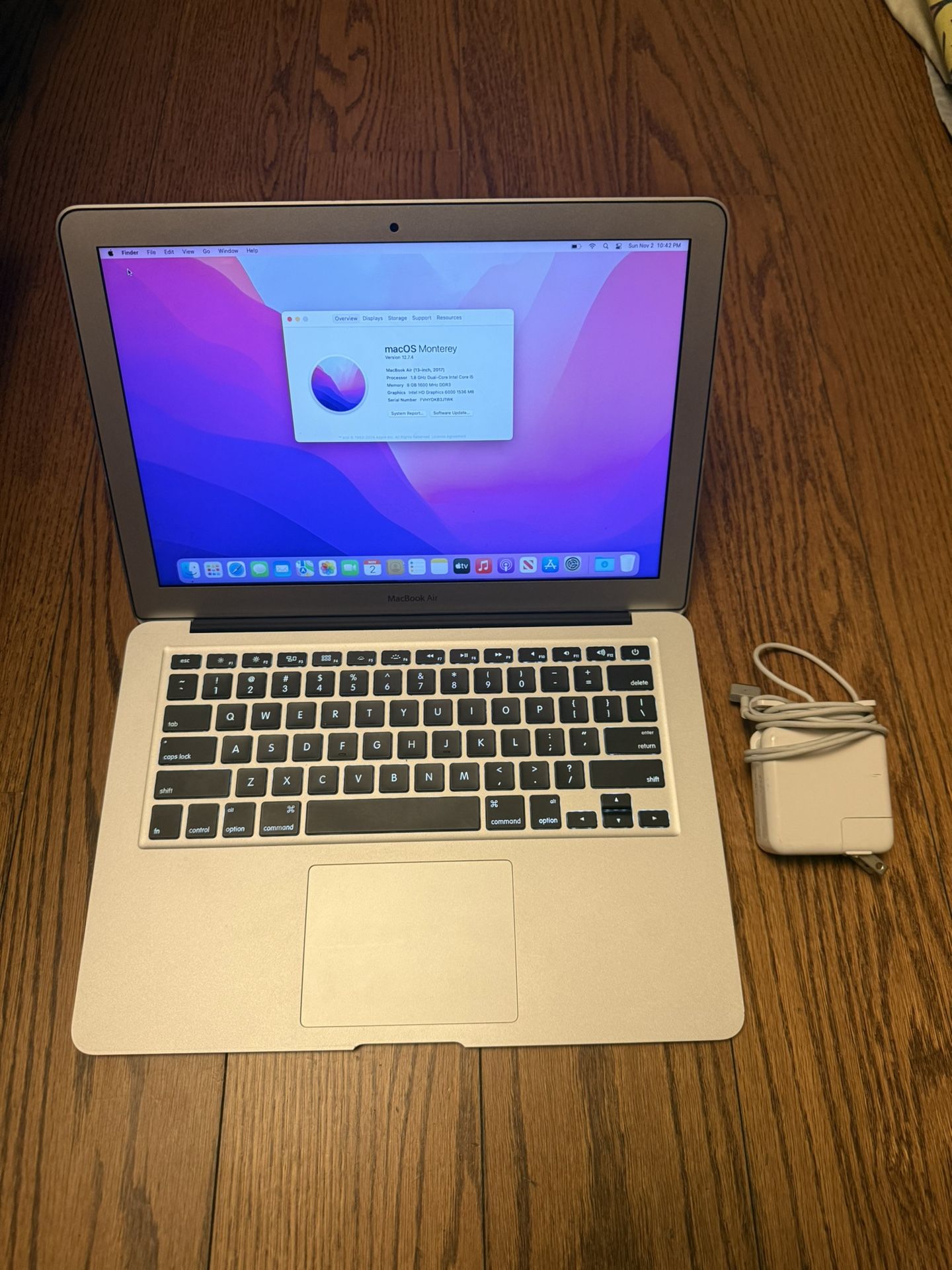 MacBook Air 13" 2017 A1466/8GB RAM/128GB SSD/Low Battery Cycle/Fully Functional/No remote management Lock/NYC DOE Retired Macbook