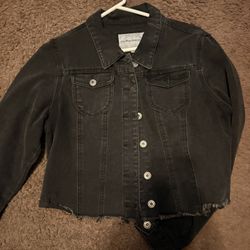 Jean  Jacket Crop Waist Size Large 