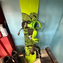 Snowboard Set w/ Bindings + Boots – Rome SDS + Salomon – Ready to Ride