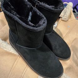 Girls Size 5y Boots NEW!