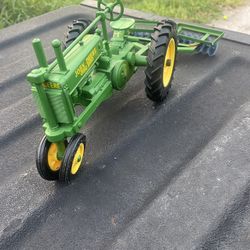 John Deere Tractor 1/16