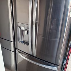 Kenmore Elite Black Stainless Steel Fridge 